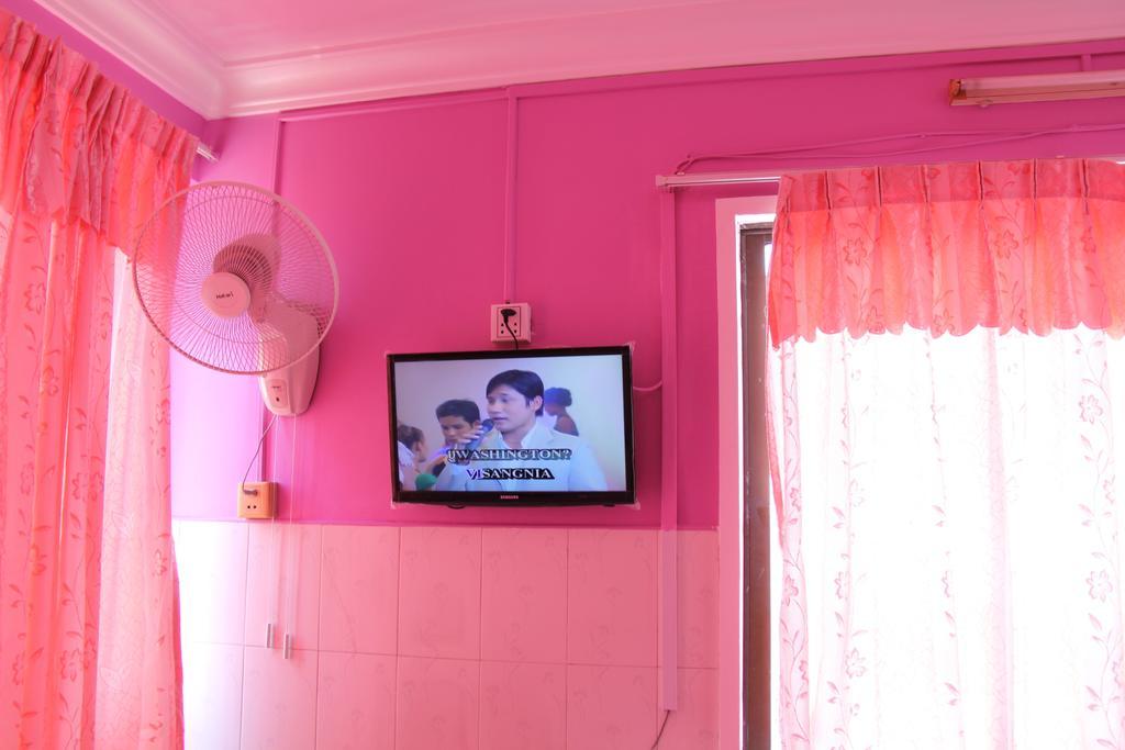 Capitol 3 Guesthouse Пном Пен Екстериор снимка