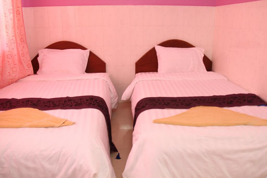 Capitol 3 Guesthouse Пном Пен Екстериор снимка