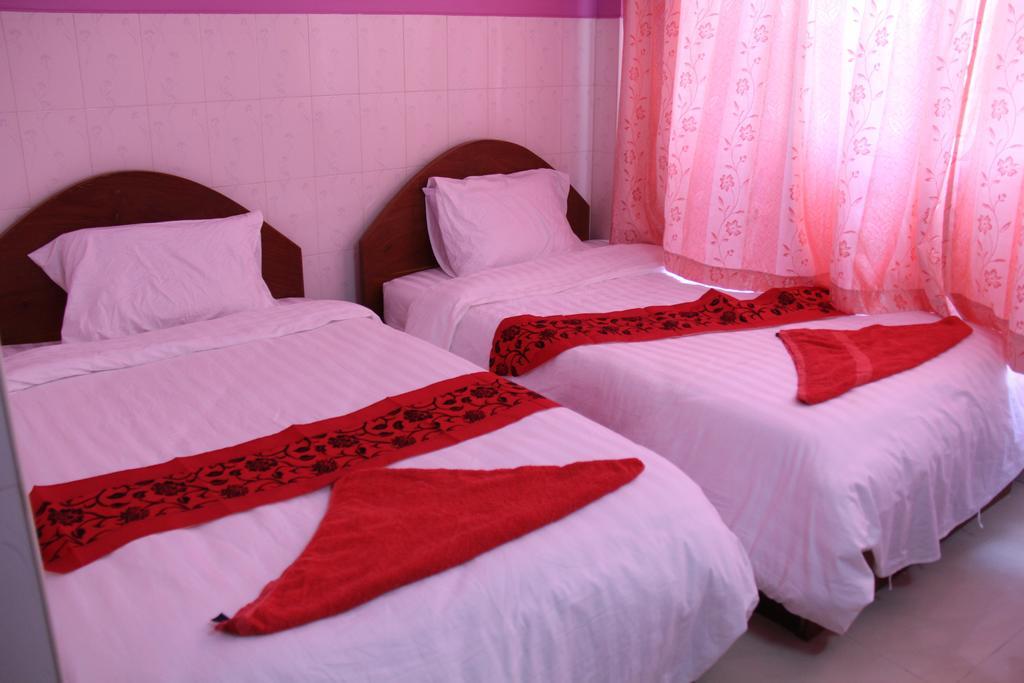 Capitol 3 Guesthouse Пном Пен Екстериор снимка