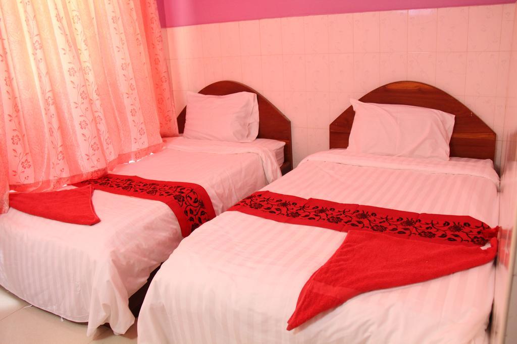 Capitol 3 Guesthouse Пном Пен Екстериор снимка