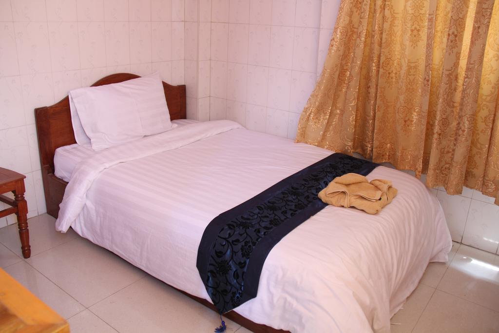 Capitol 3 Guesthouse Пном Пен Екстериор снимка