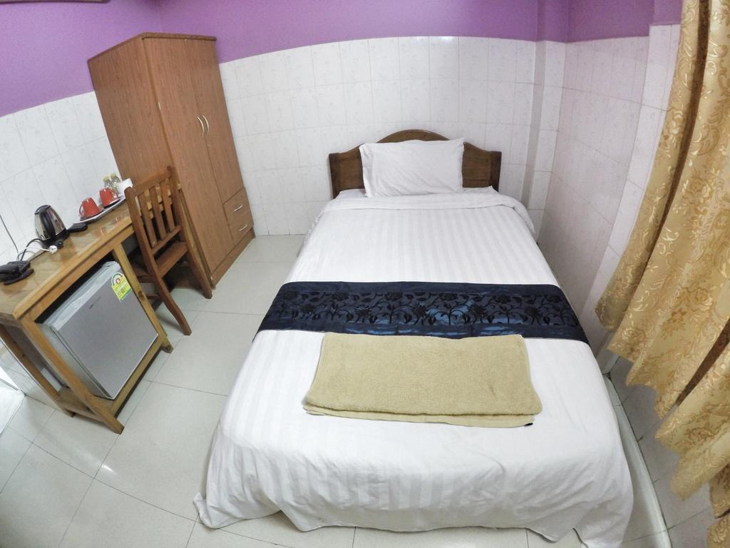 Capitol 3 Guesthouse Пном Пен Екстериор снимка