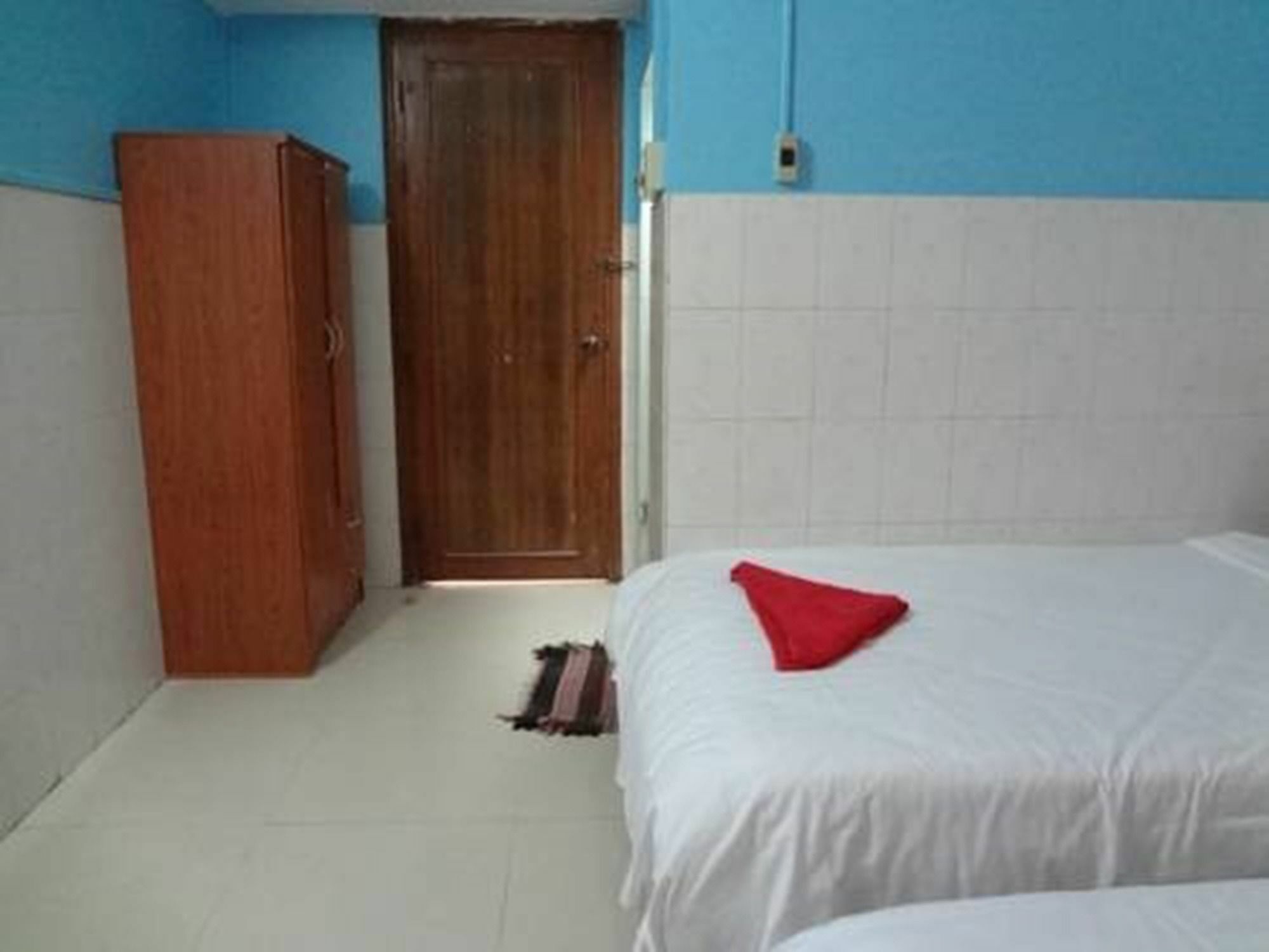 Capitol 3 Guesthouse Пном Пен Екстериор снимка