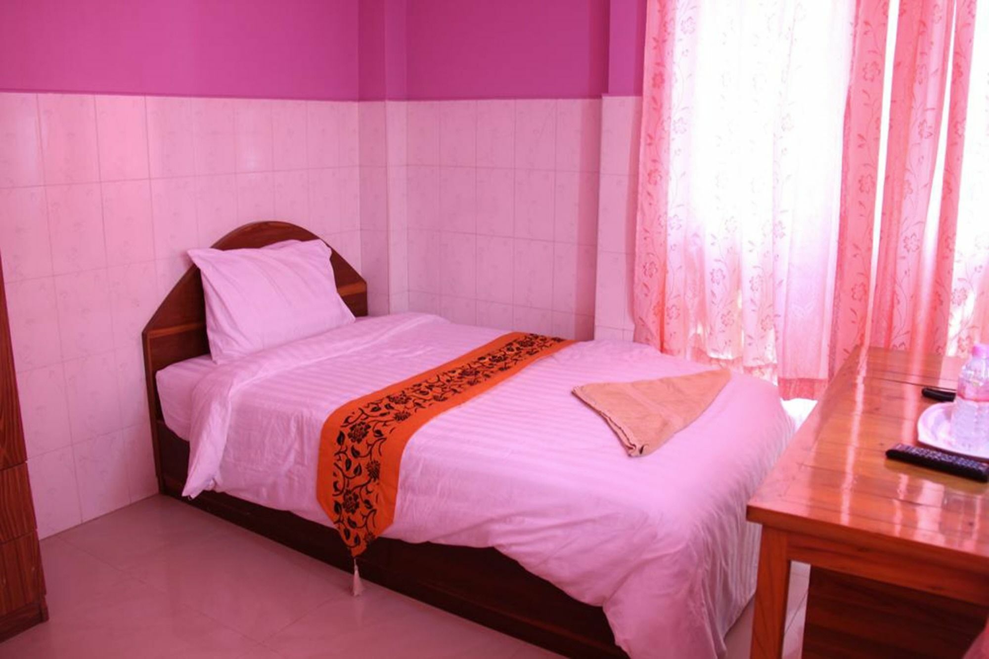 Capitol 3 Guesthouse Пном Пен Екстериор снимка