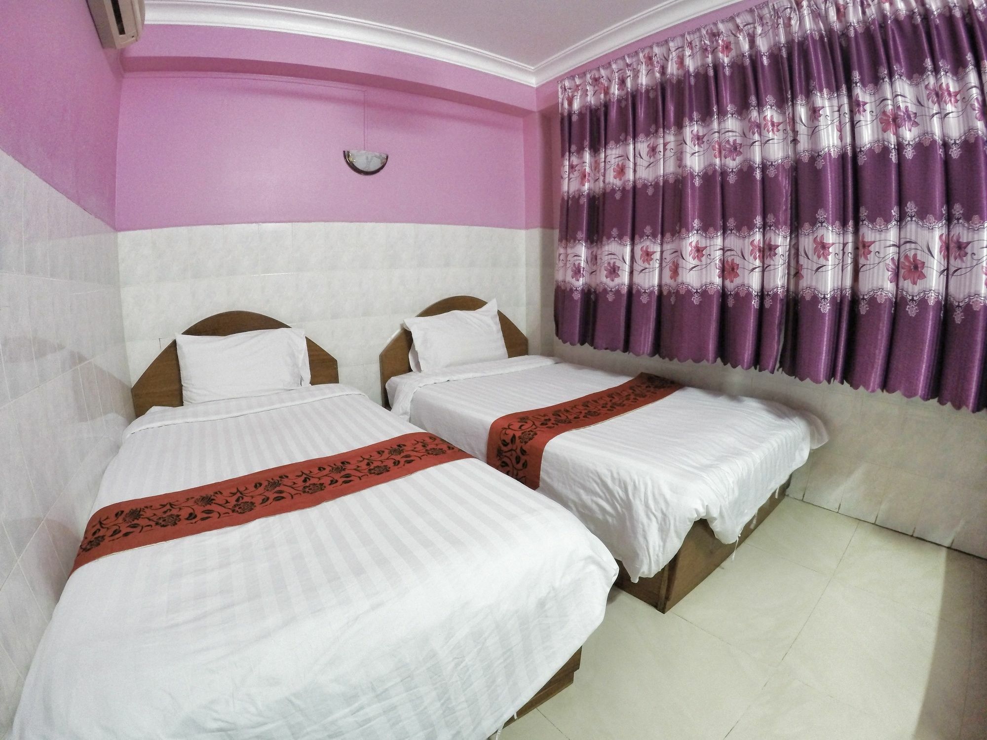 Capitol 3 Guesthouse Пном Пен Екстериор снимка
